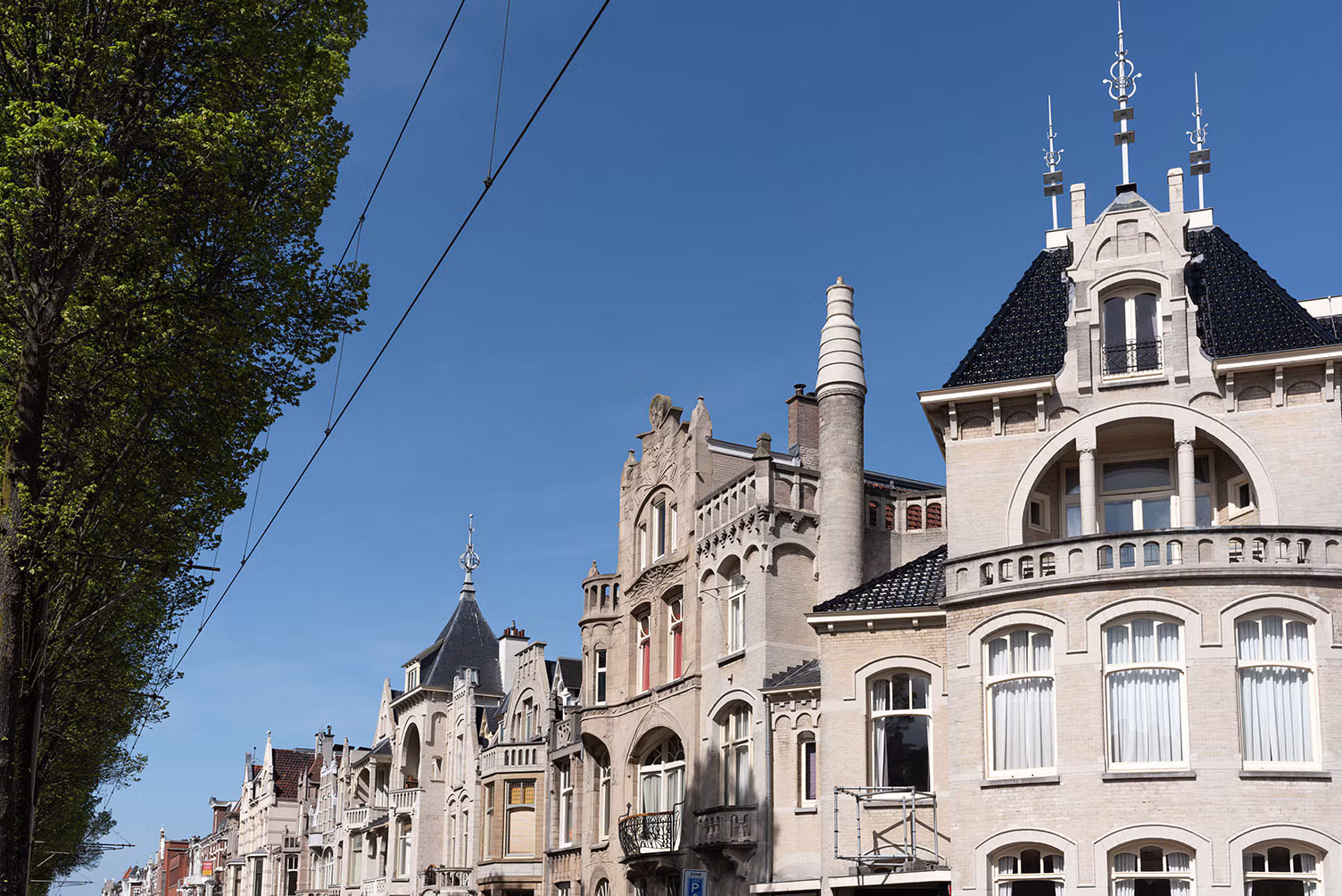 Van Haagse art nouveau tot Delftsche Slaolie: Den Haag